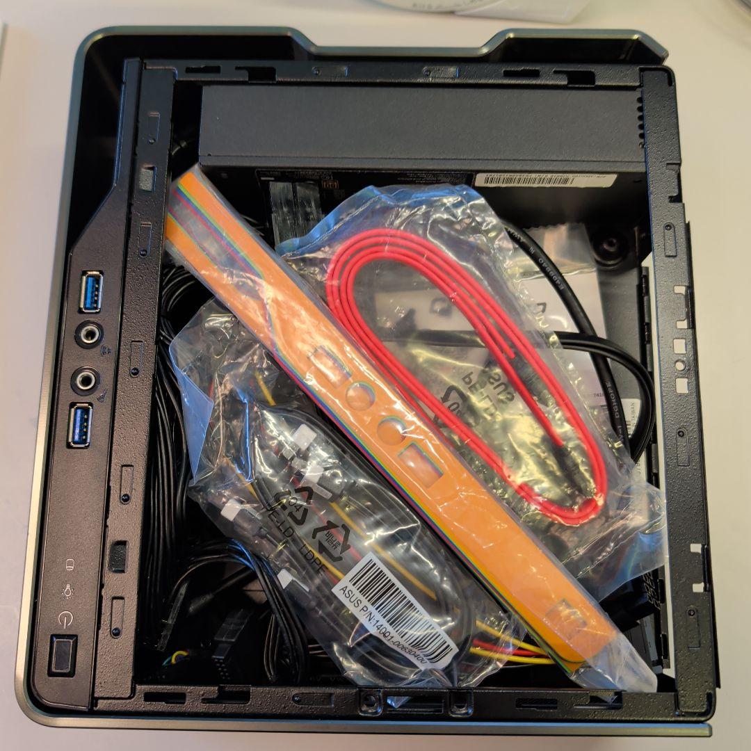 IN WIN 200W電源搭載 mini-ITXケース Chopin Pro