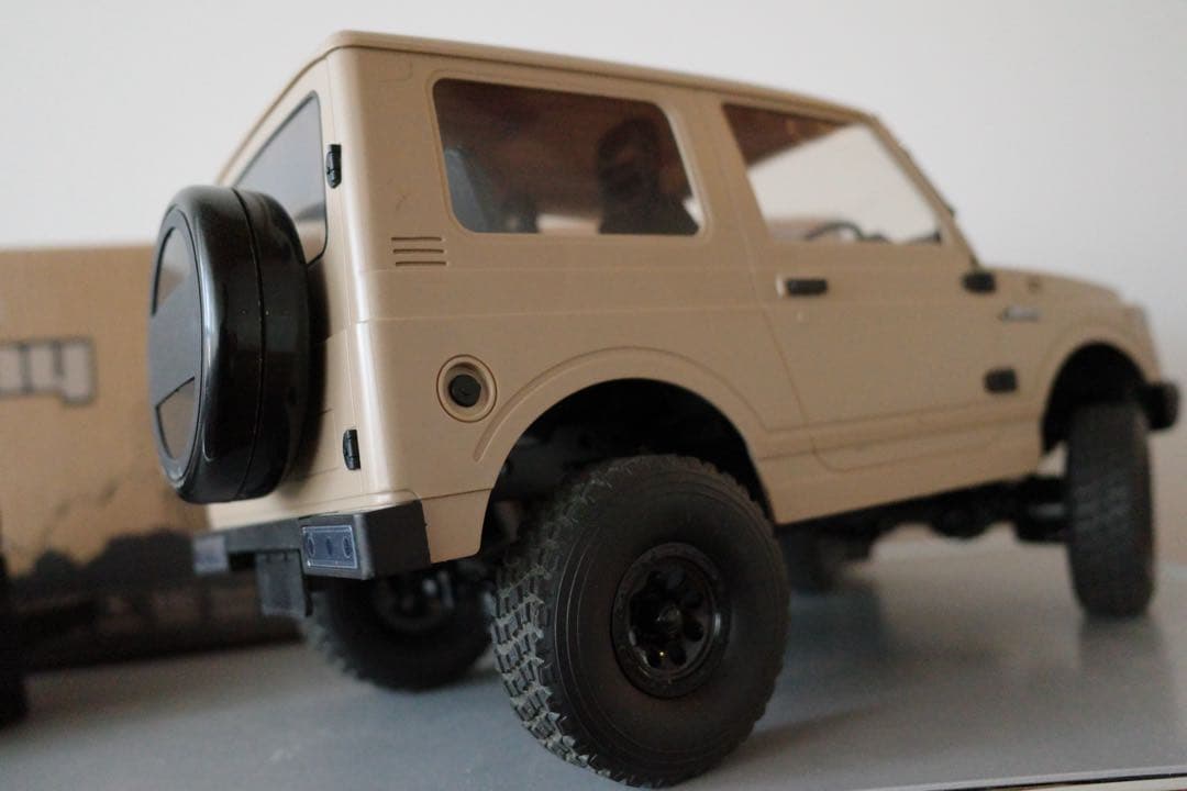 WPL JAPAN SUZUKI JIMNY 1/10 サンドベージュ