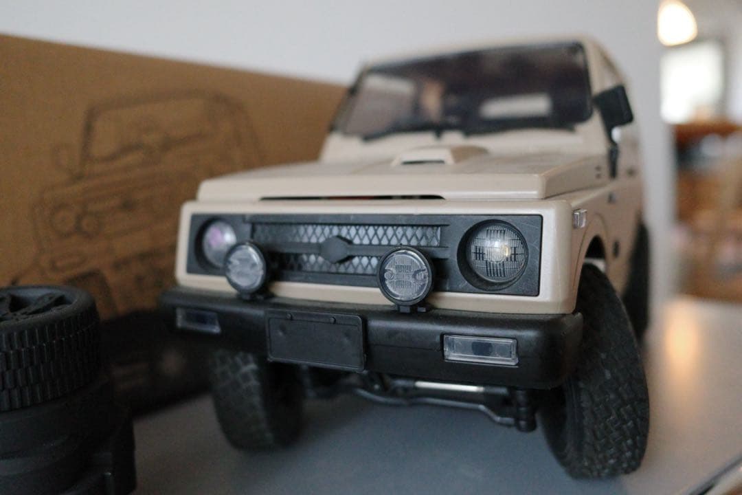 WPL JAPAN SUZUKI JIMNY 1/10 サンドベージュ