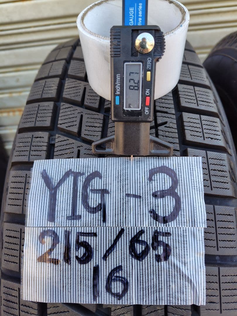 ヨコハマ アイスガードIG60 215/65R16