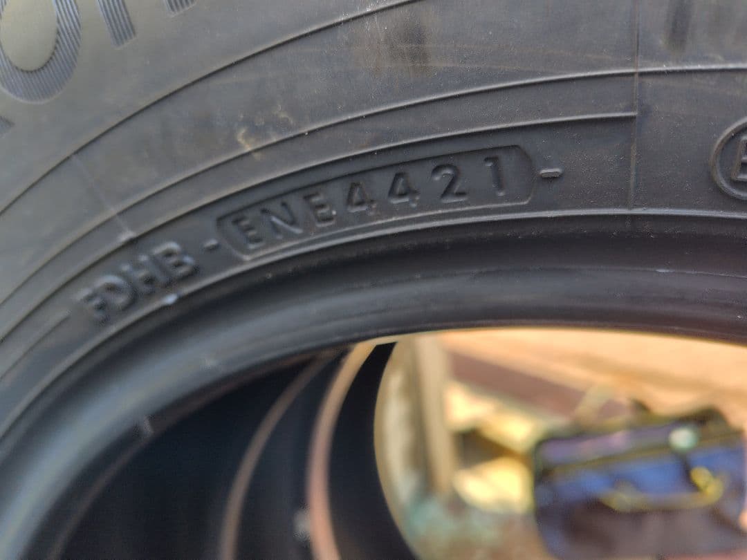ヨコハマ アイスガードIG60 215/65R16