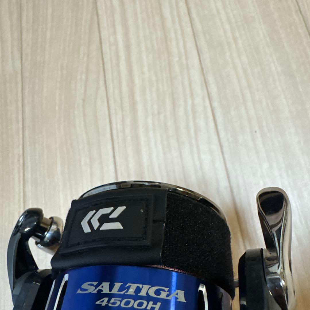 DAIWA SALTIGA 4500H スピニングリール