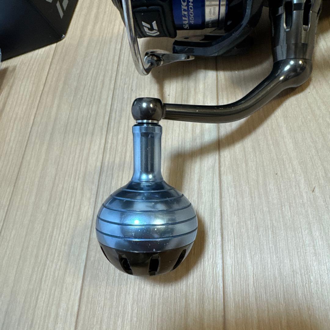 DAIWA SALTIGA 4500H スピニングリール