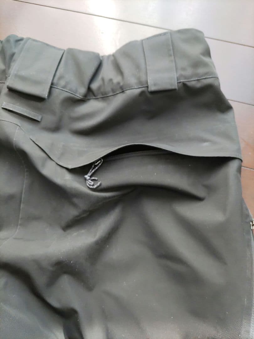patagonia スノーボードウェア M　ブラック