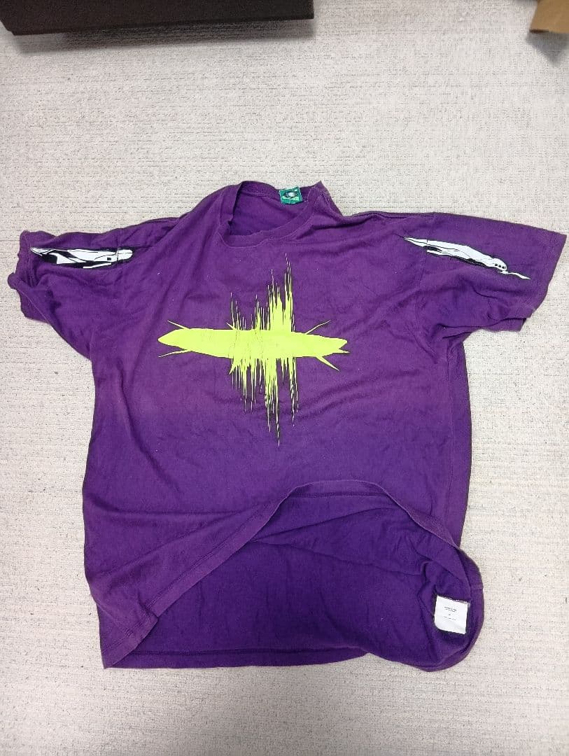 アンダーカバー古着 紫色 Tシャツ イエローグラフィック