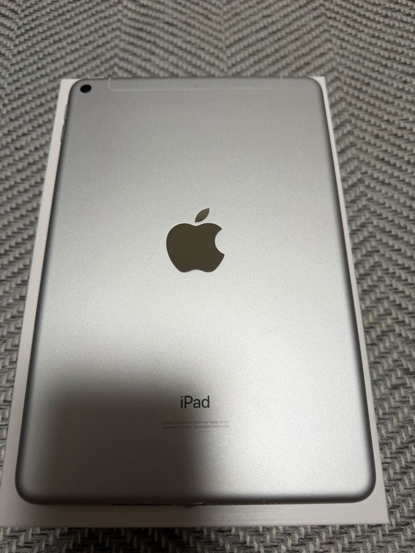 iPad mini 第5世代 64GB Wi-Fi + Cellularシルバー
