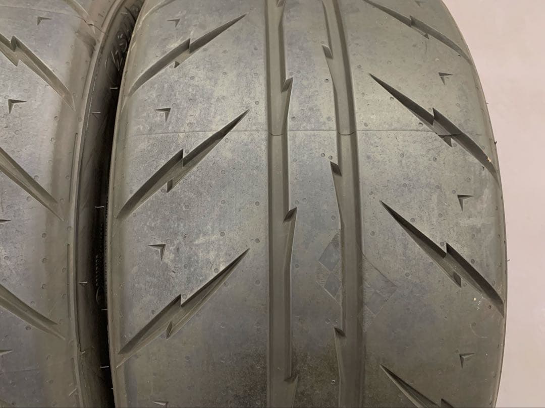255/35R18 シバタイヤ　R23 Z33 Z34 スカイライン　スープラ