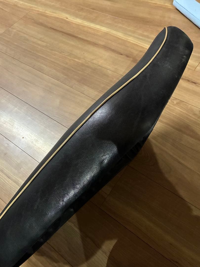 【シコ】W400 純正シート W650 中古
