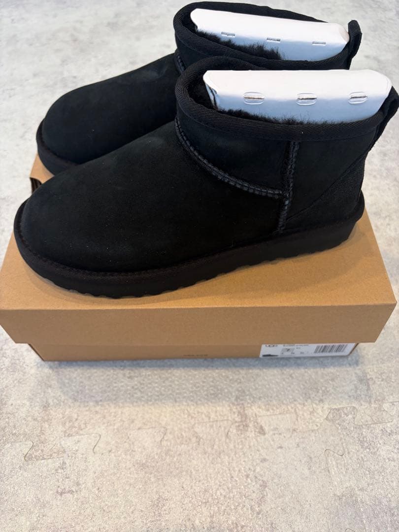 UGG WCLASSIC ULTRA MINIクラシックウルトラミニムートン