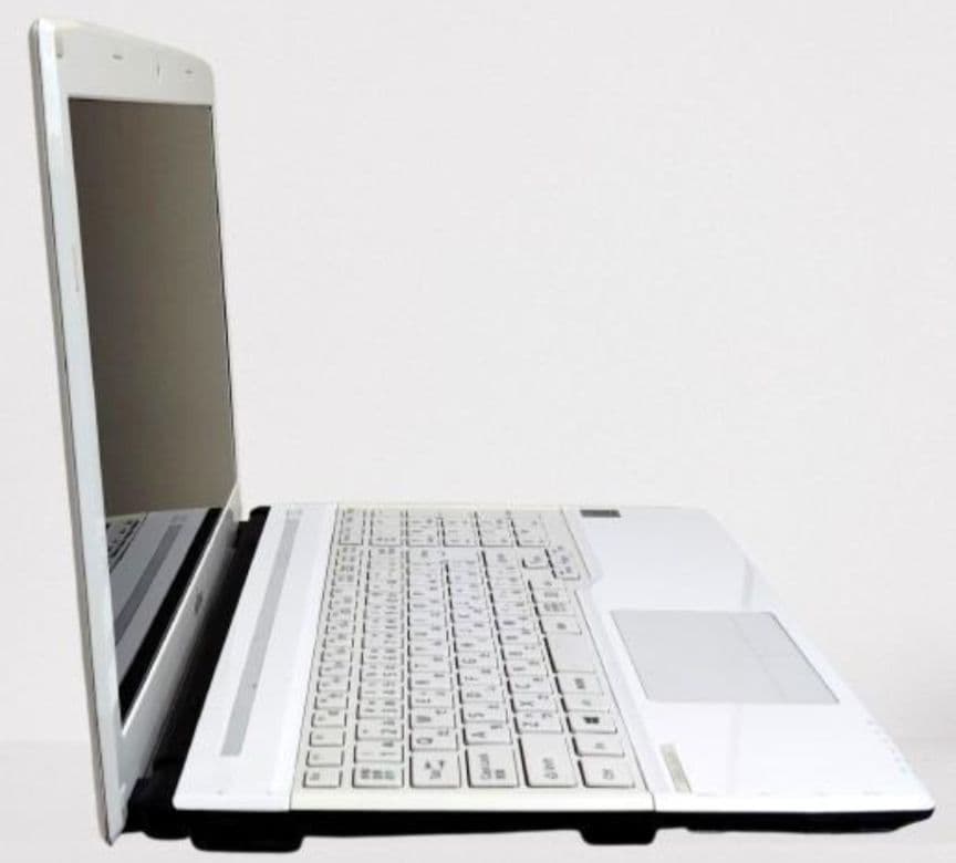 富士通 FUJITSU　LIFEBOOKWindows　プレミアムホワイトノート