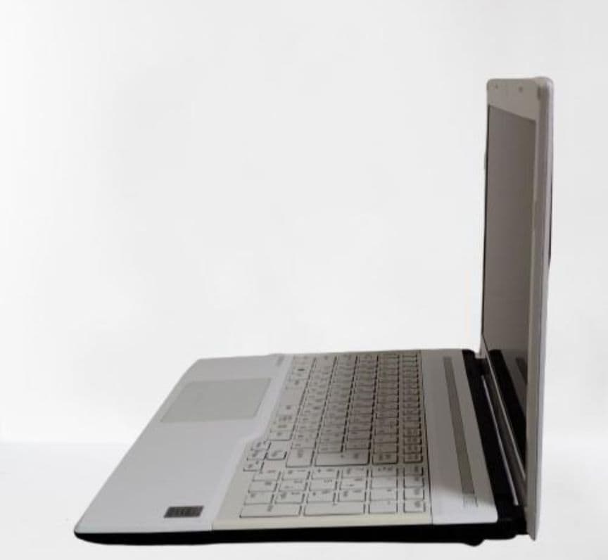 富士通 FUJITSU　LIFEBOOKWindows　プレミアムホワイトノート