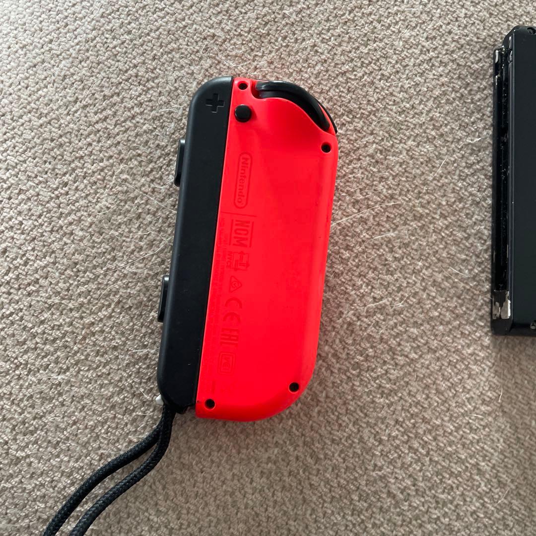 Nintendo Switch 本体 赤色 Joy-Con付き