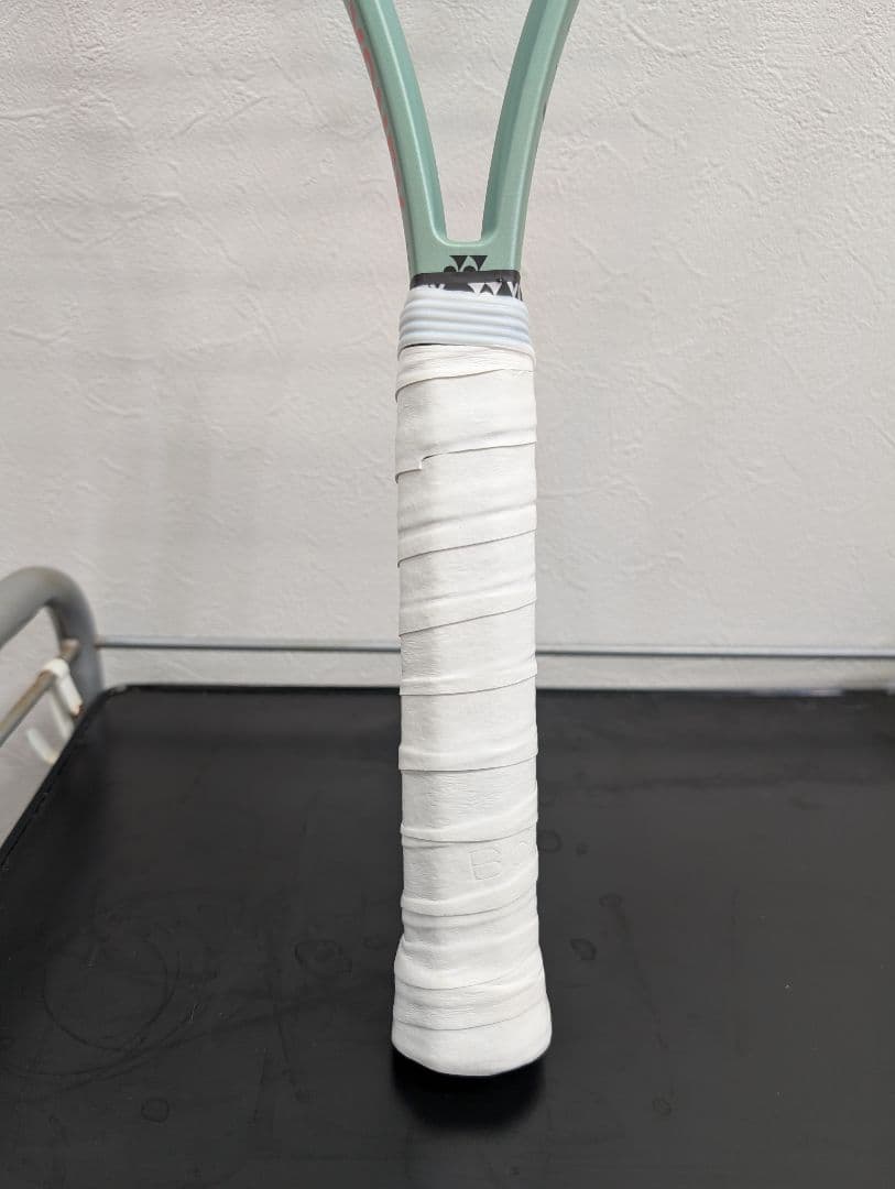 YONEX PERCEPT 100 硬式テニスラケット G2