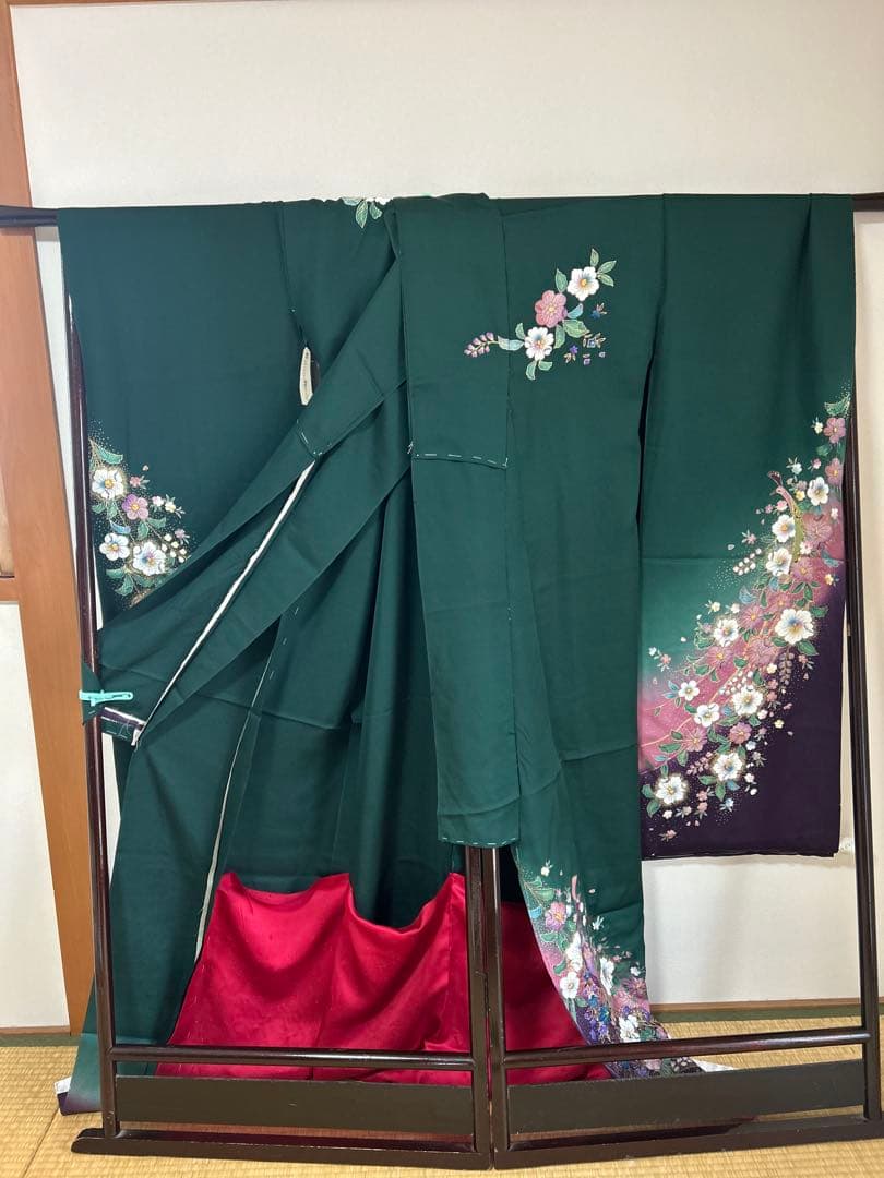 未使用 仮絵羽 振袖 孔雀 絞り 高級 ちりめん 高級振袖 反物 着物 和服
