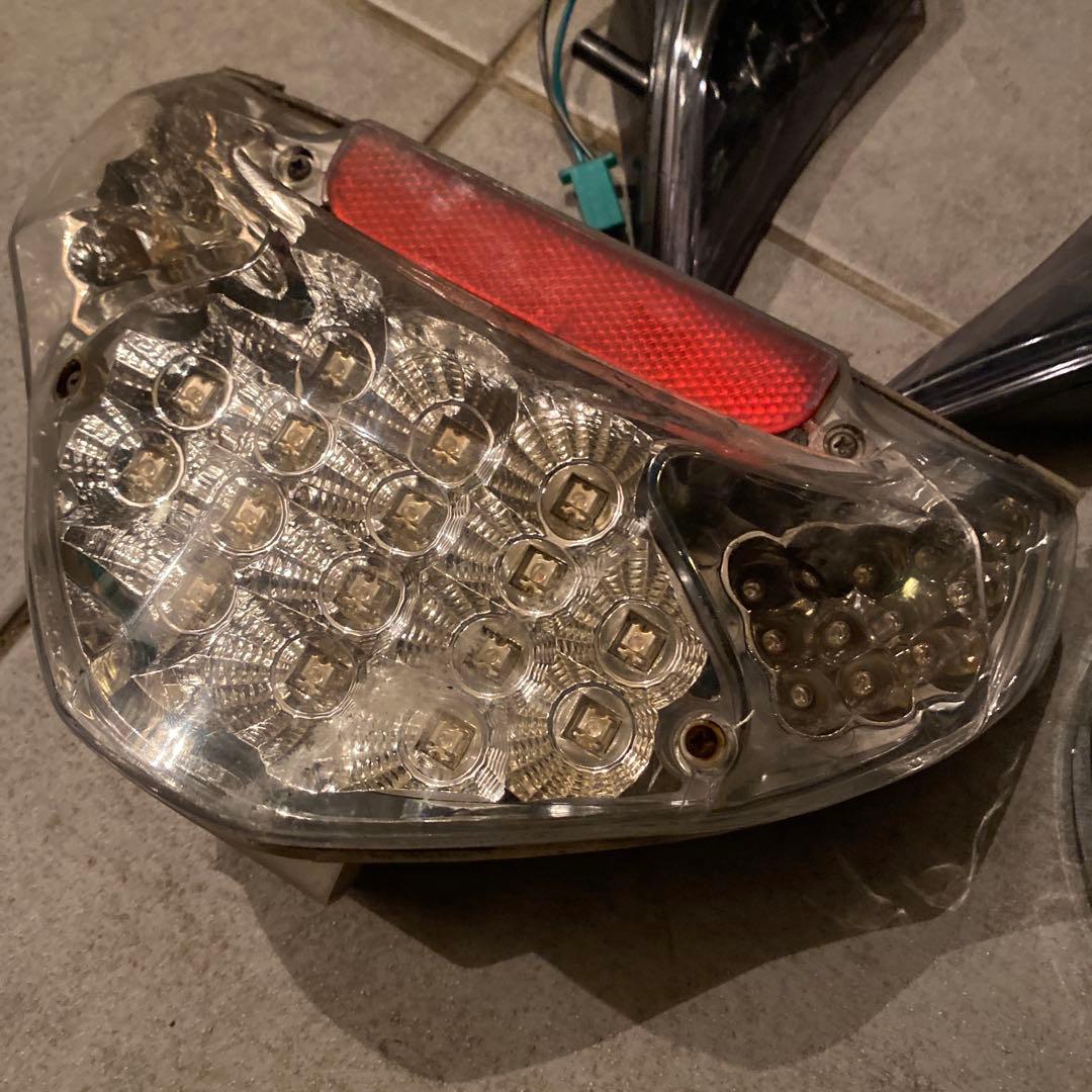 アドレスv125g LEDテールランプ ウィンカー ファンメッキセット