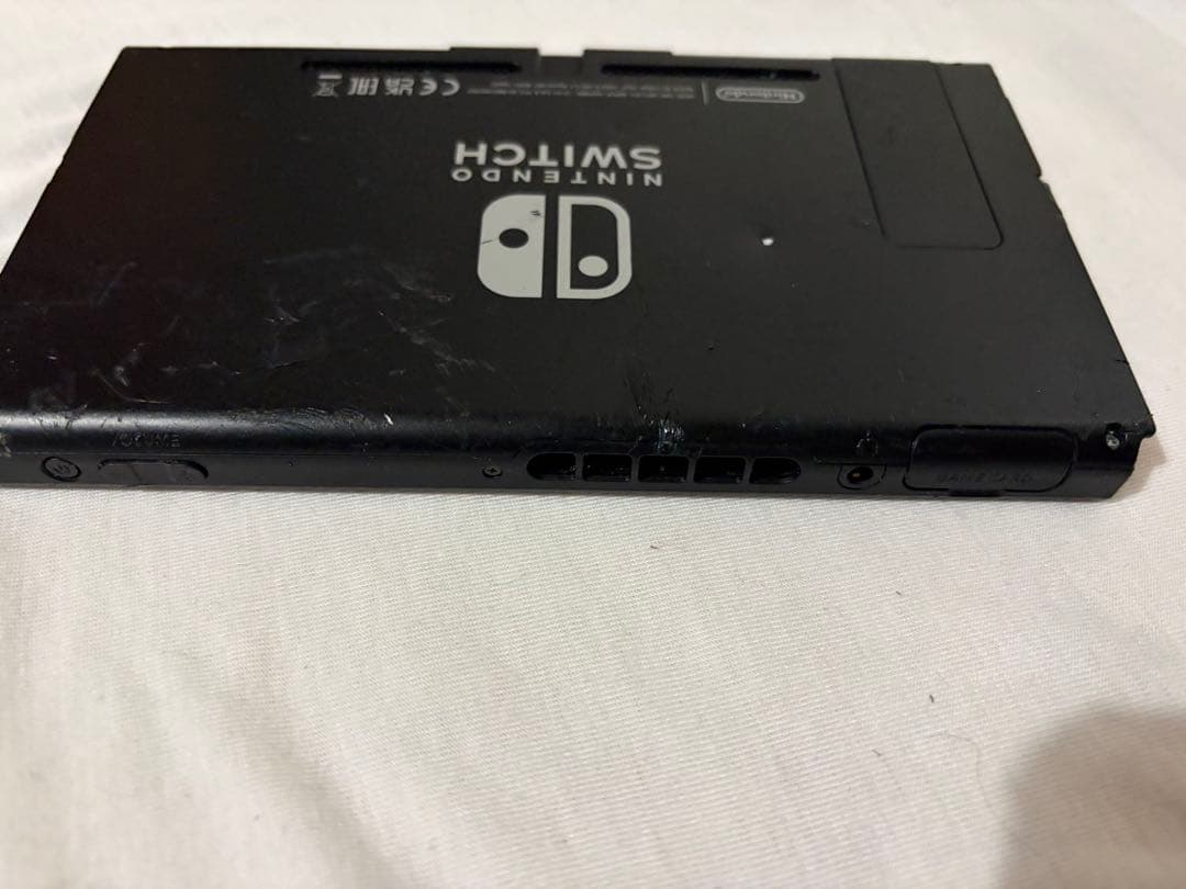 T*U様 NINTENDO SWITCH 本体　動作未確認