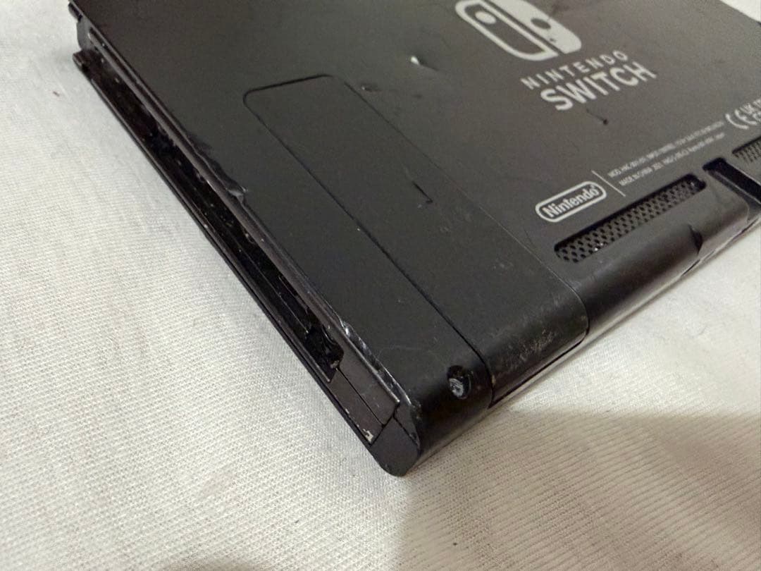 T*U様 NINTENDO SWITCH 本体　動作未確認