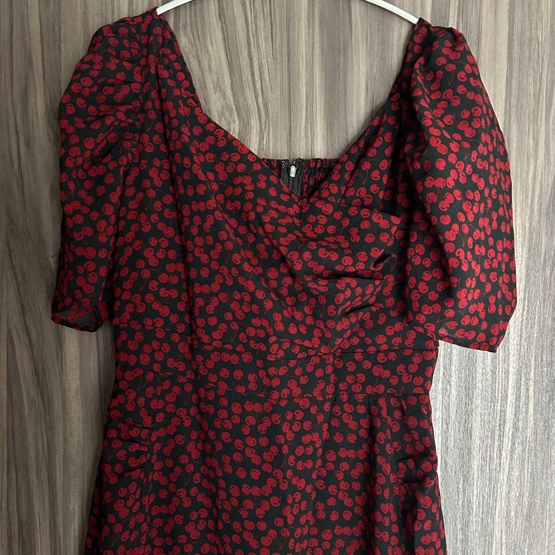 つ*0様 Cherry Pattern Cache-Coeur One-Piec