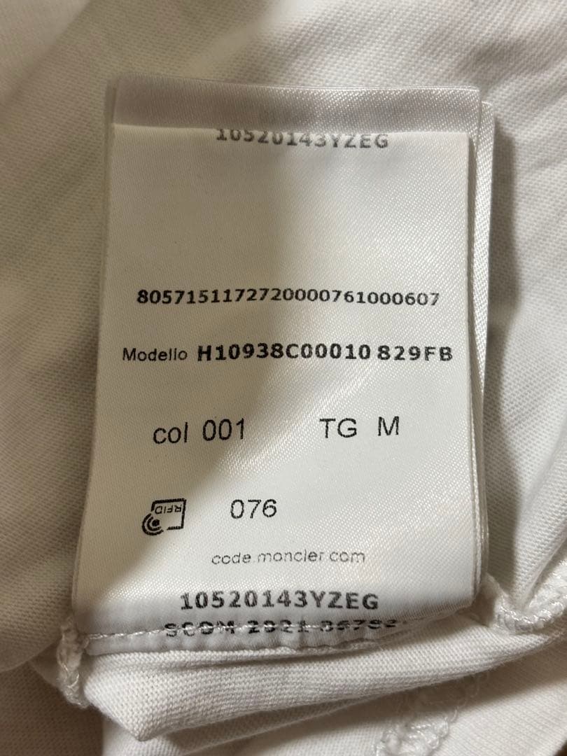moncler ロゴ入り　半袖Tシャツ　手書きデザイン　バックプリント　トルコ製