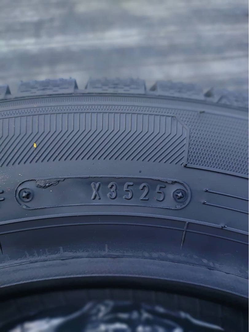 スタッドレスタイヤ　ICE NAVI7 155/65R13 2本セット