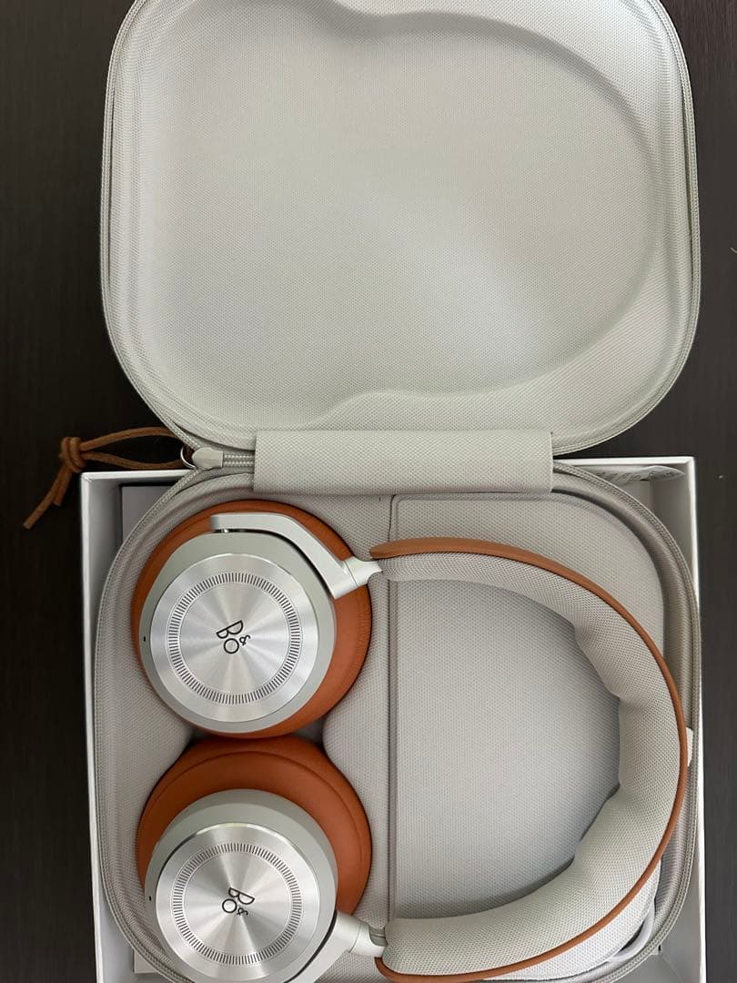 Bang & Olufsen Beoplay HX ワイヤレスヘッドホン