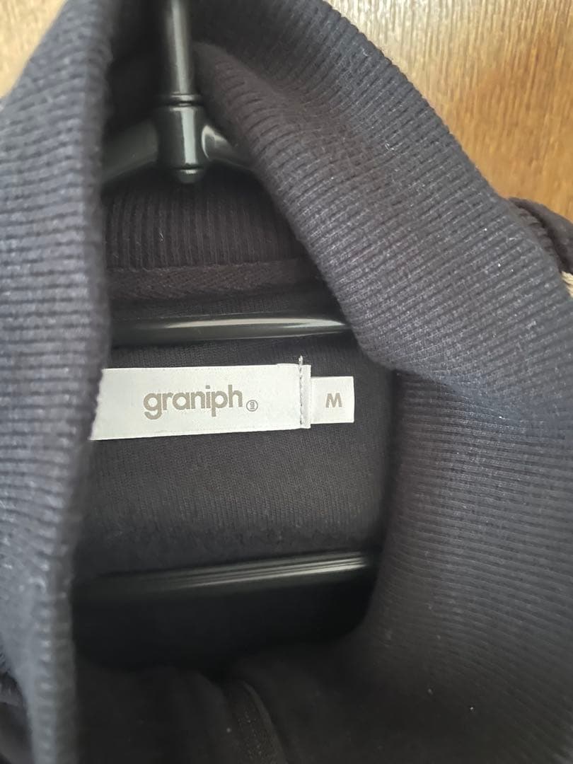 ホ*ン様 石黒亜矢子　グラニフ　graniph バターの虎　トラックジャケット