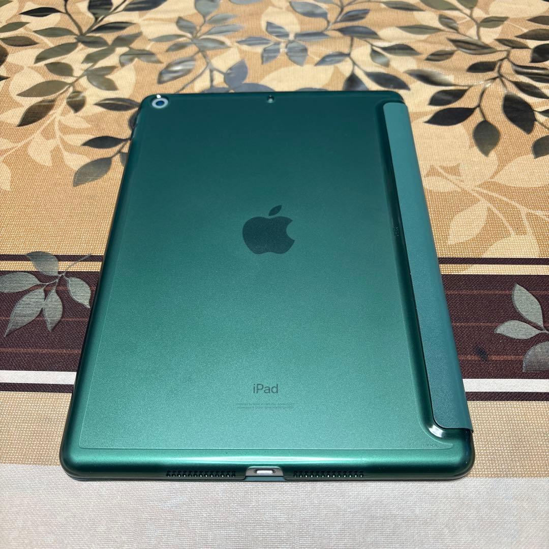 Apple iPad第8世代 128GB カバー付き