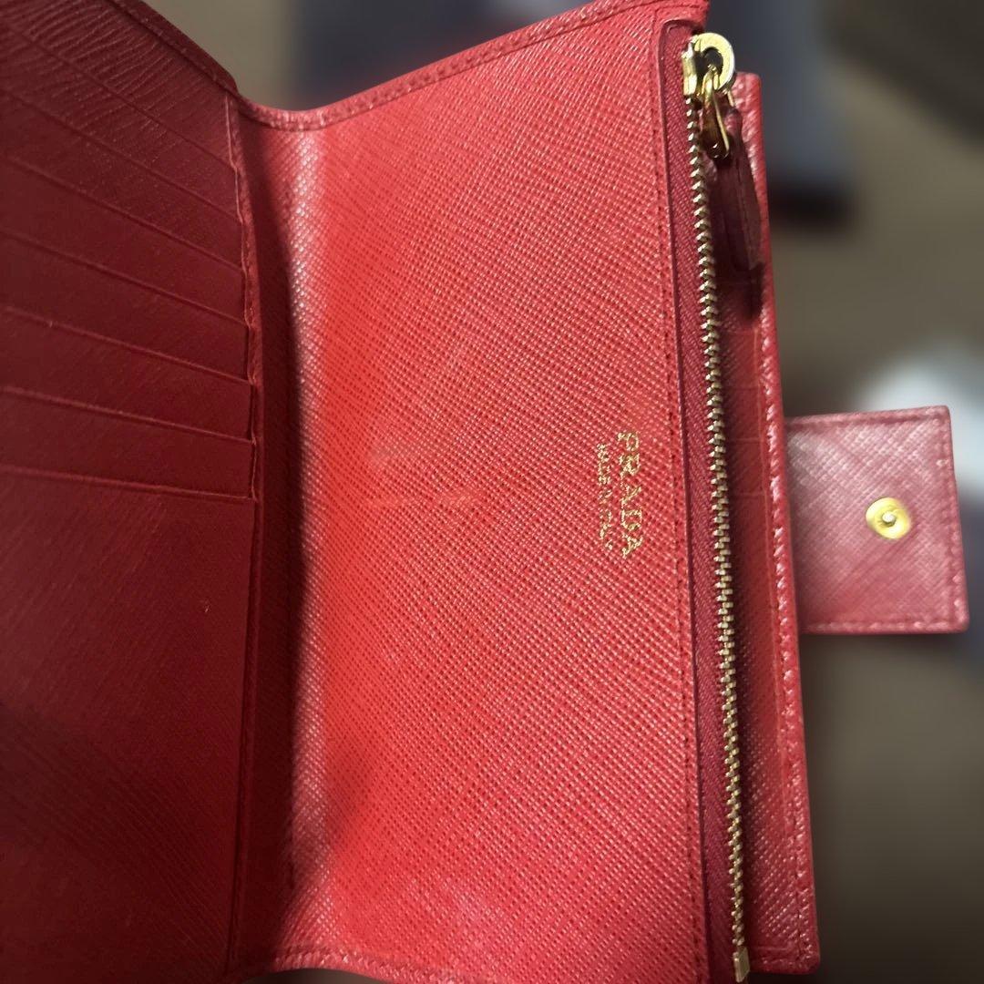 プラダ　サフィアーノ　財布