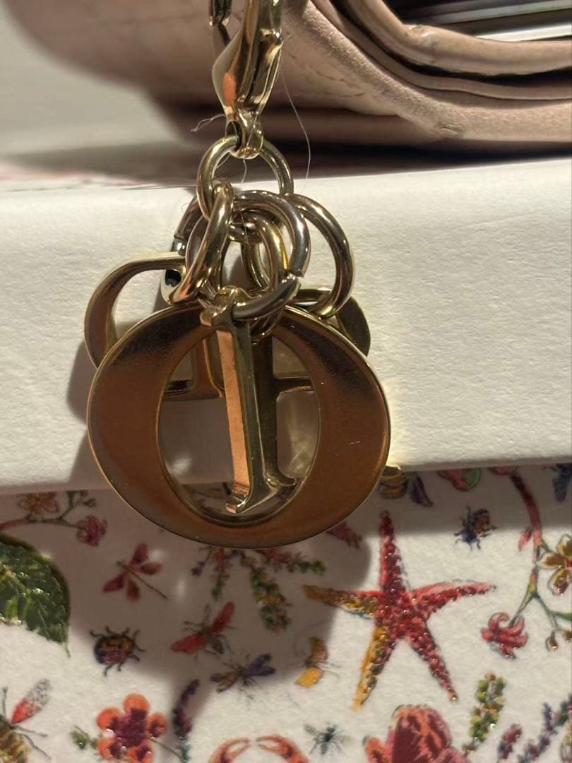 Dior ディオール 三つ折り財布 ピンクベージュ 箱・保存袋・ショップ袋付き