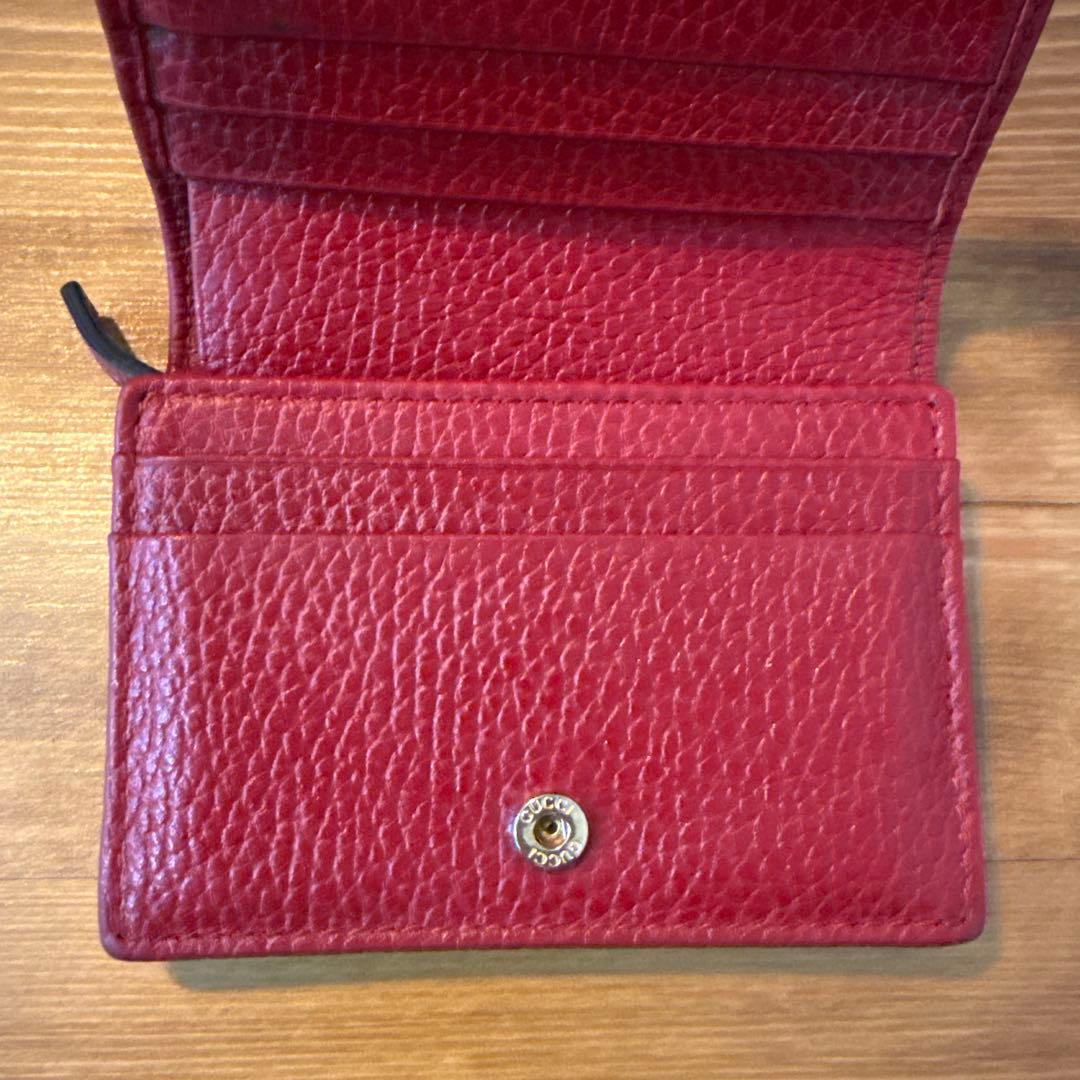 GUCCI(グッチ) 二つ折り財布　GGマーモントロゴ金具　レザー赤