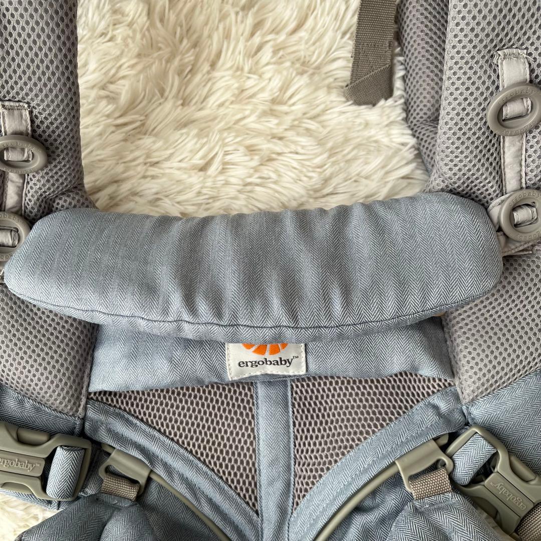 【美品】ergobaby オムニ360クールエアメッシュ 抱っこ紐 ライトブルー
