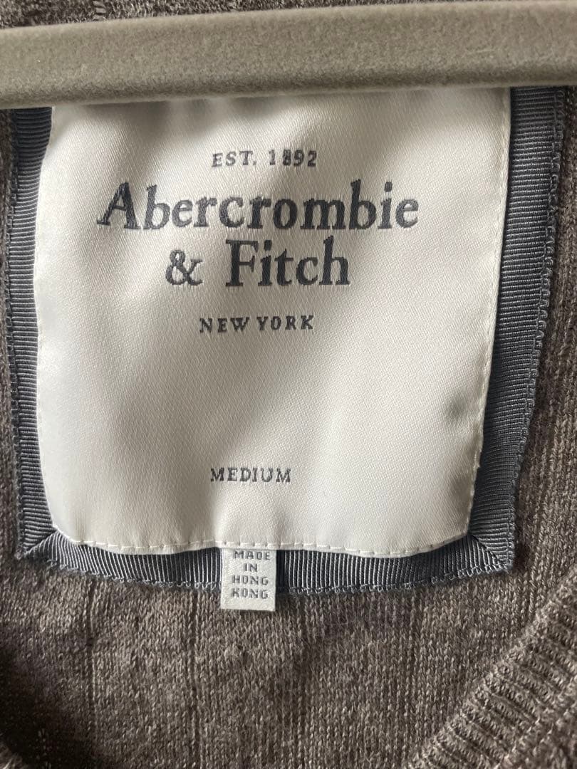 【新品】アバクロAbercrombie & Fitch サマーニット Y2K