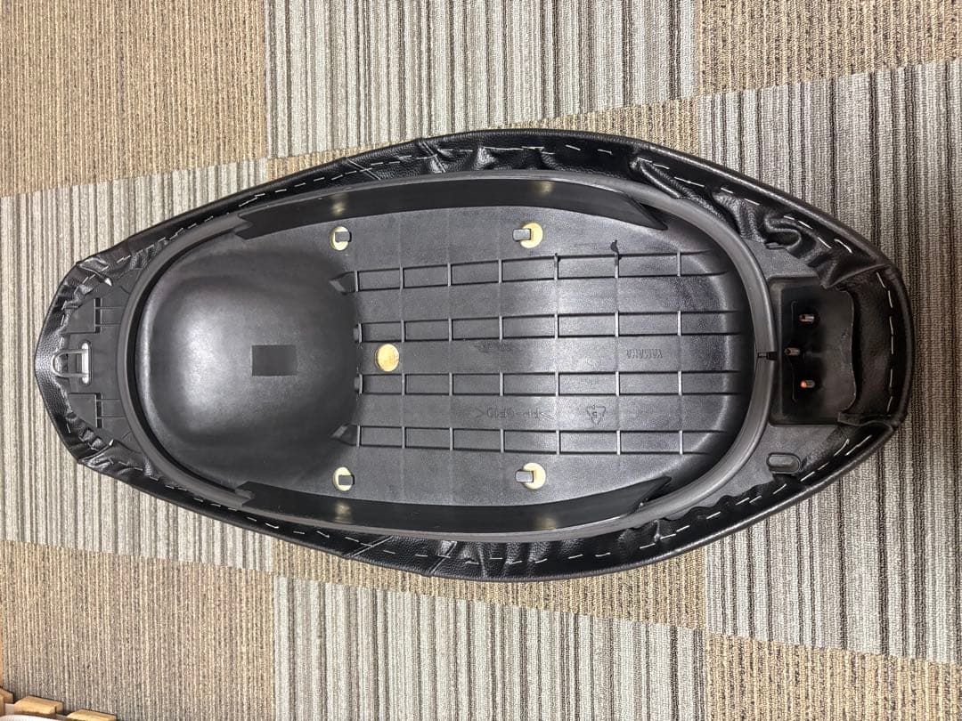 マジェスティs sg52j sg28j シート　純正　美品