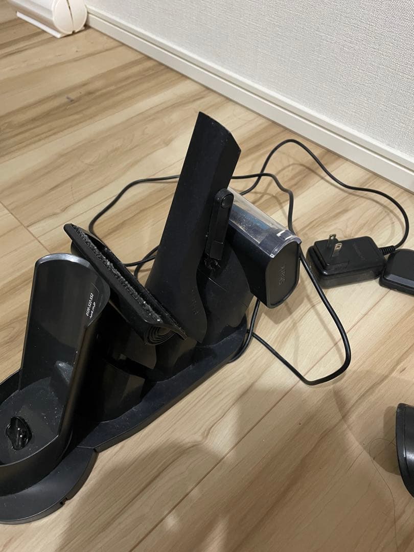 shark ハンディクリーナー 充電スタンド アタッチメント付き