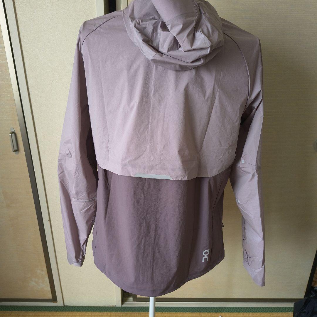 新品未使用これからの季節に！ON Core Jacket ラベンダーユニセックス
