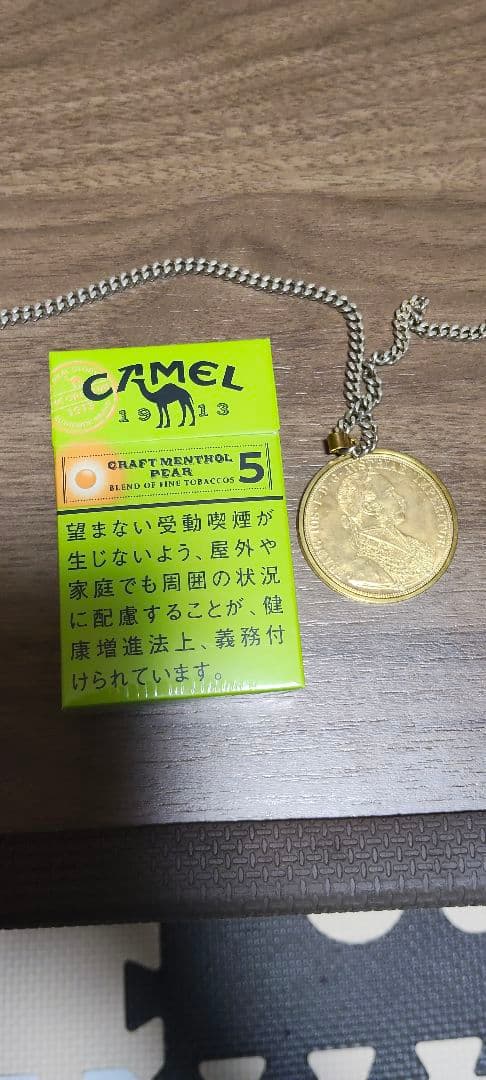 金メッキ 型ペンダント ネックレス
