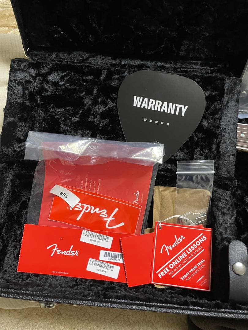 fender  cobain jaguar 今週まで出品