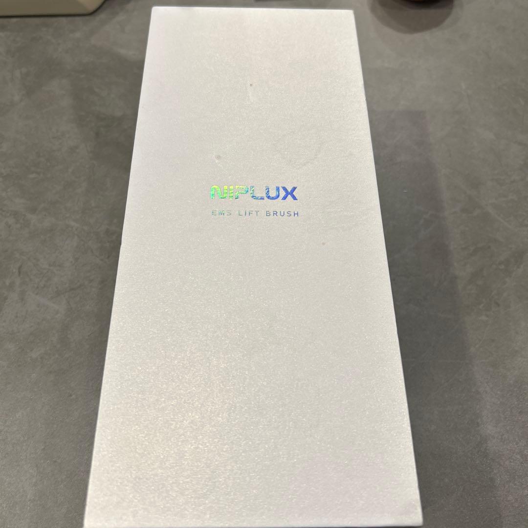 NIPLUX EMS LIFT BRUSH 電気ブラシ　リフトアップ ・ブラシ