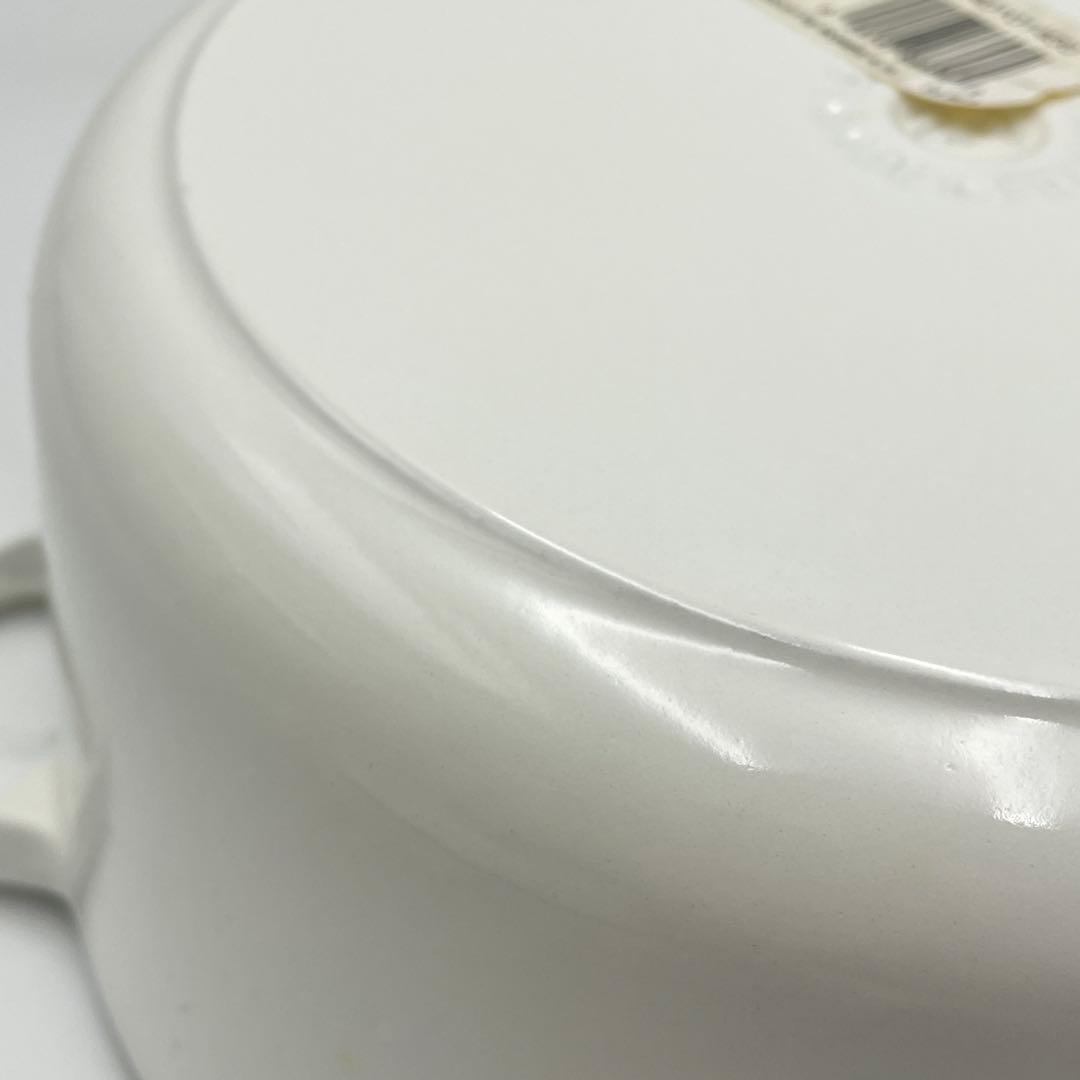 美品　ルクルーゼ ココットロンド　24cm ホワイト 両手鍋