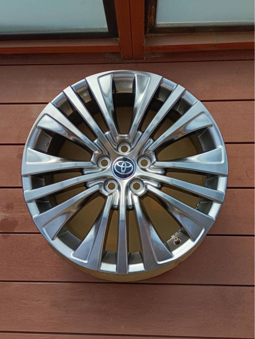 【大幅値引！】SUV トヨタ純正アルミホイール 4本セット（タイヤなし・箱付き）