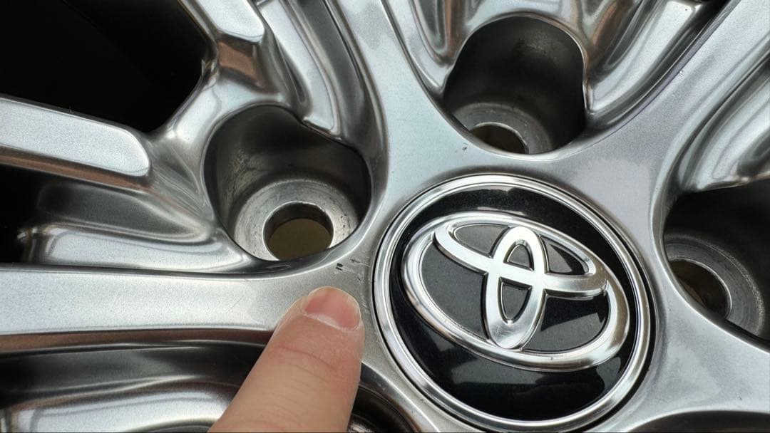 【大幅値引！】SUV トヨタ純正アルミホイール 4本セット（タイヤなし・箱付き）