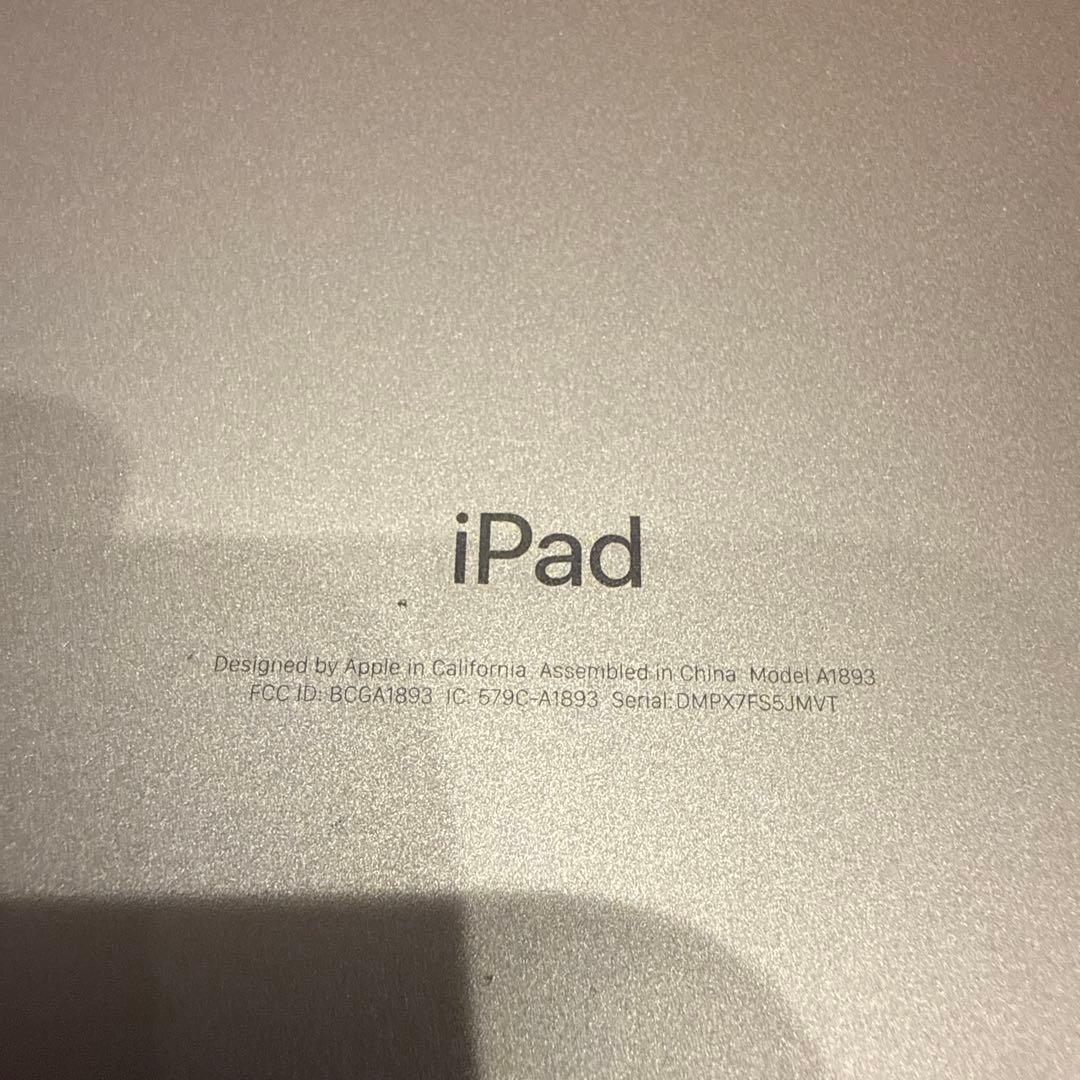 iPad (モデル A1893) 第6世代　32GB