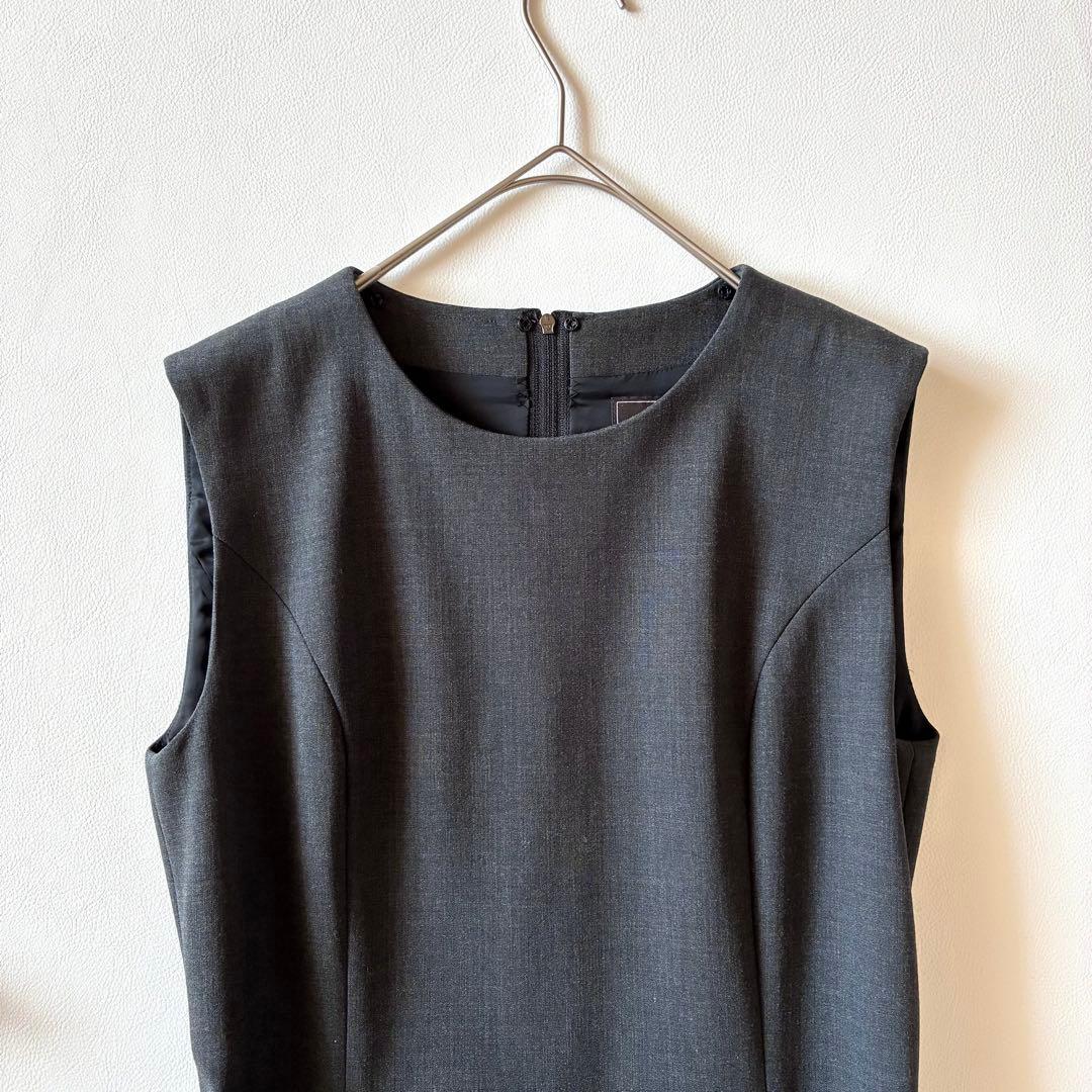 極美品✨定価14万　FOXEY　白襟ワンピース　Aライン　フレア　グレー　40