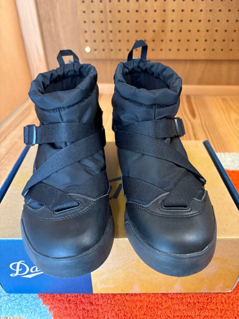 KEEN ブラック 防水ブーツ
