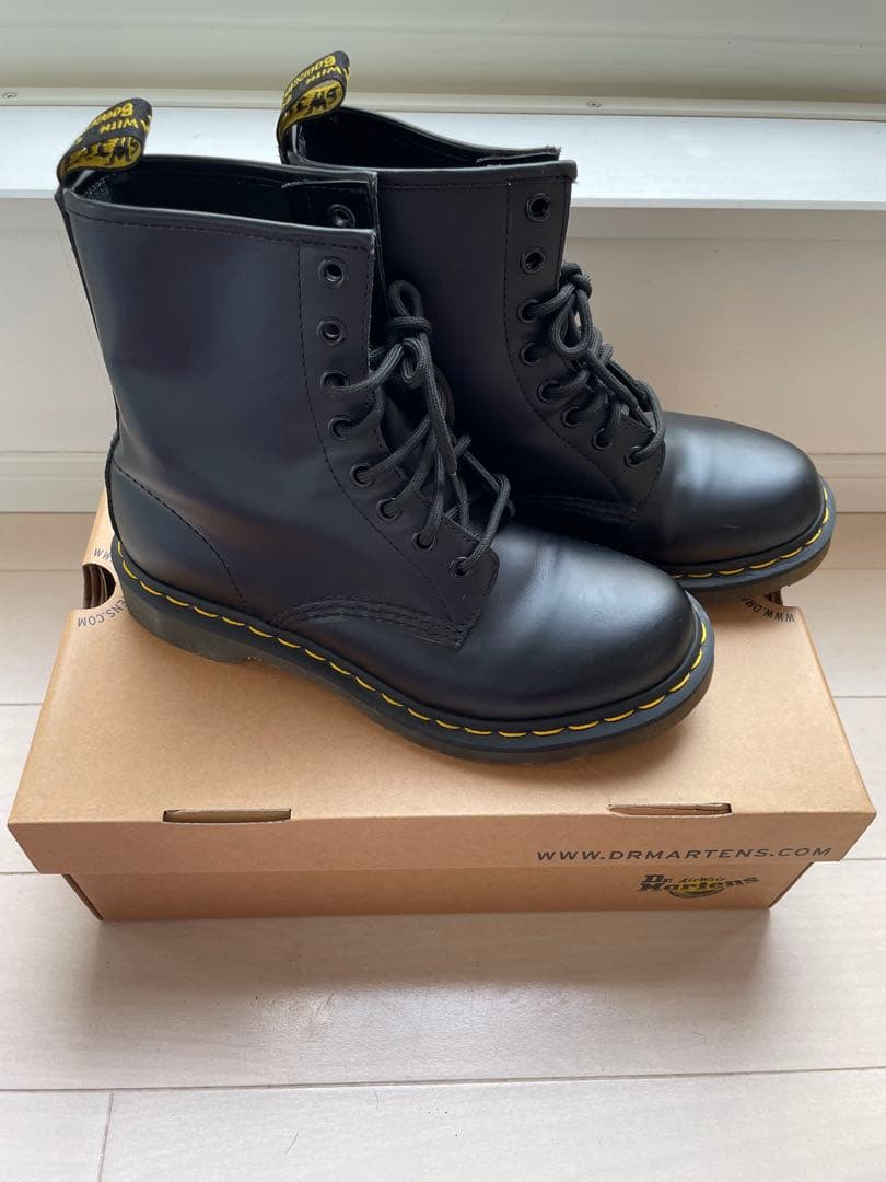 Dr. Martens ブラック8ホールUK5 24〜24.5cm