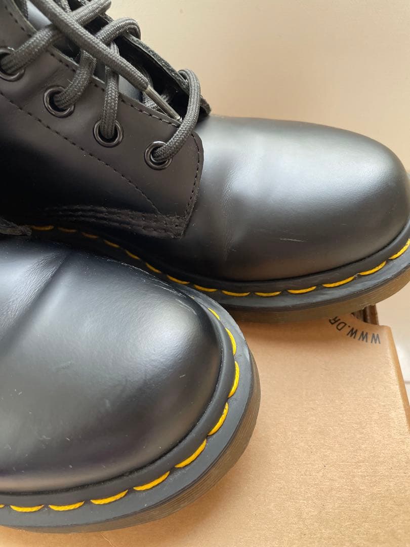 Dr. Martens ブラック8ホールUK5 24〜24.5cm