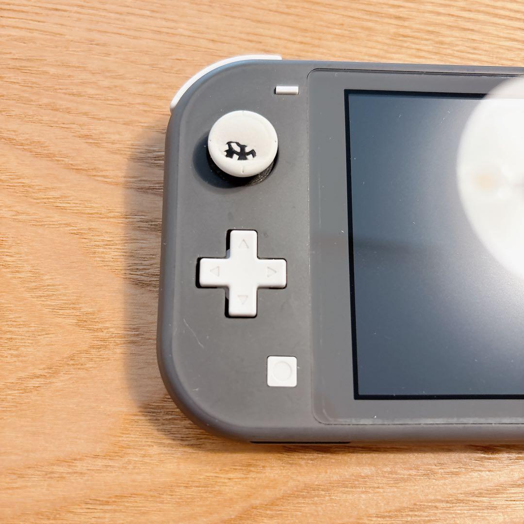 ❣️Nintendo SwitchLight❣️ブラック❣️ジャンク品❣️
