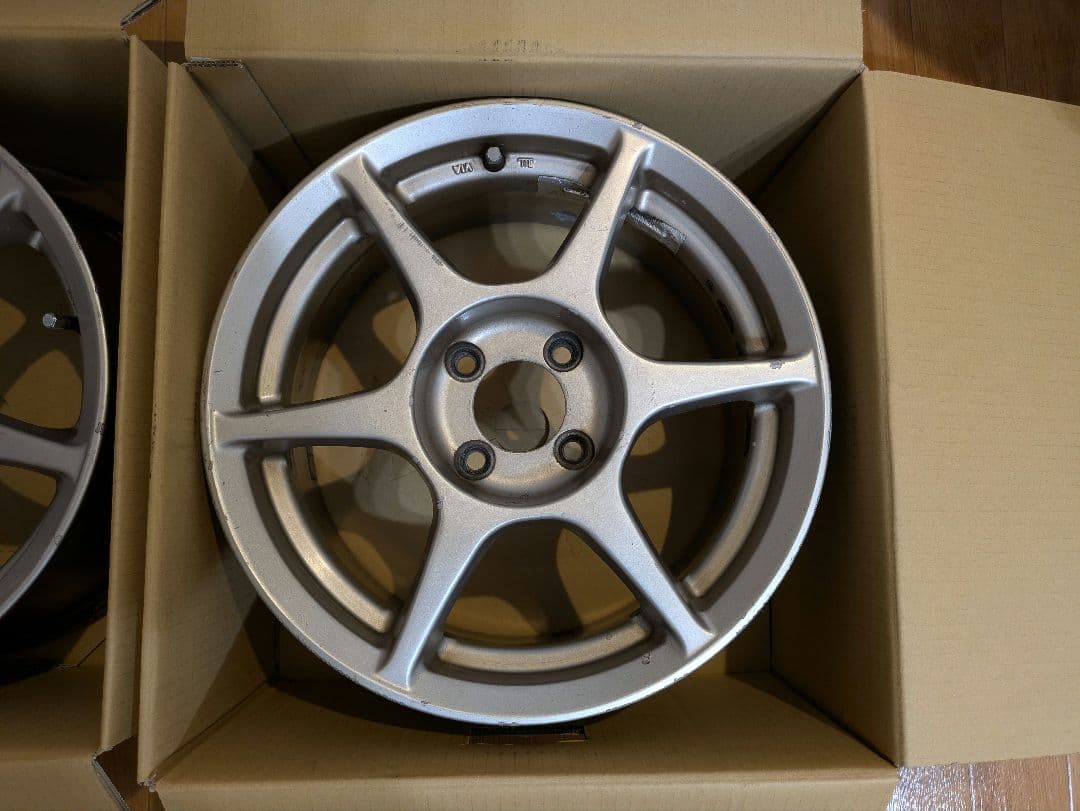 【週末値下げ中】P1レーシング 2本 15インチ 7J 38 PCD100 4穴