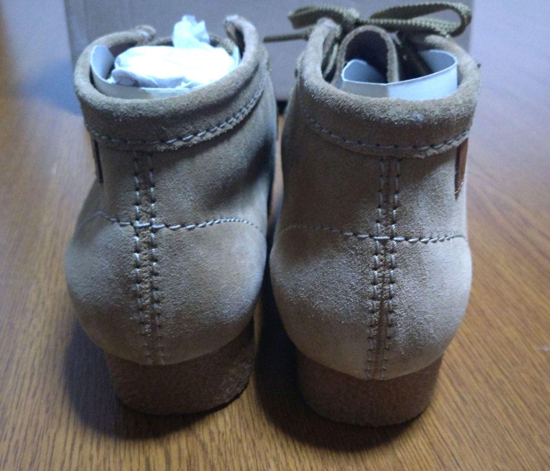 値下げ新品 未使用 Clarks ワラビー ベージュ ローファー コモリ