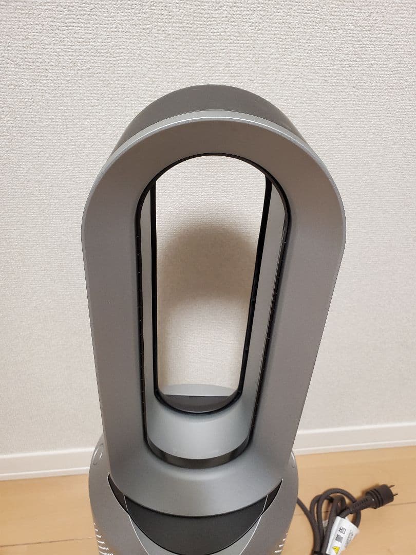 本日限定値下げ2024年Dyson ダイソン HOT+CooL HP00美品